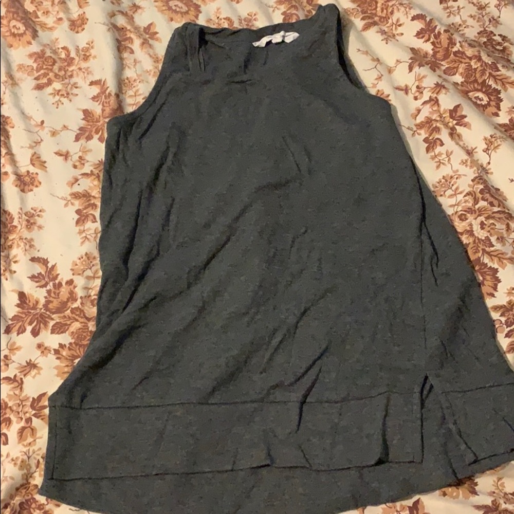 Grey tank top